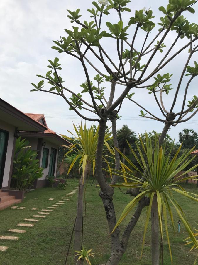 Tinna Resort Ban Nong Mai Ngam Ngoại thất bức ảnh