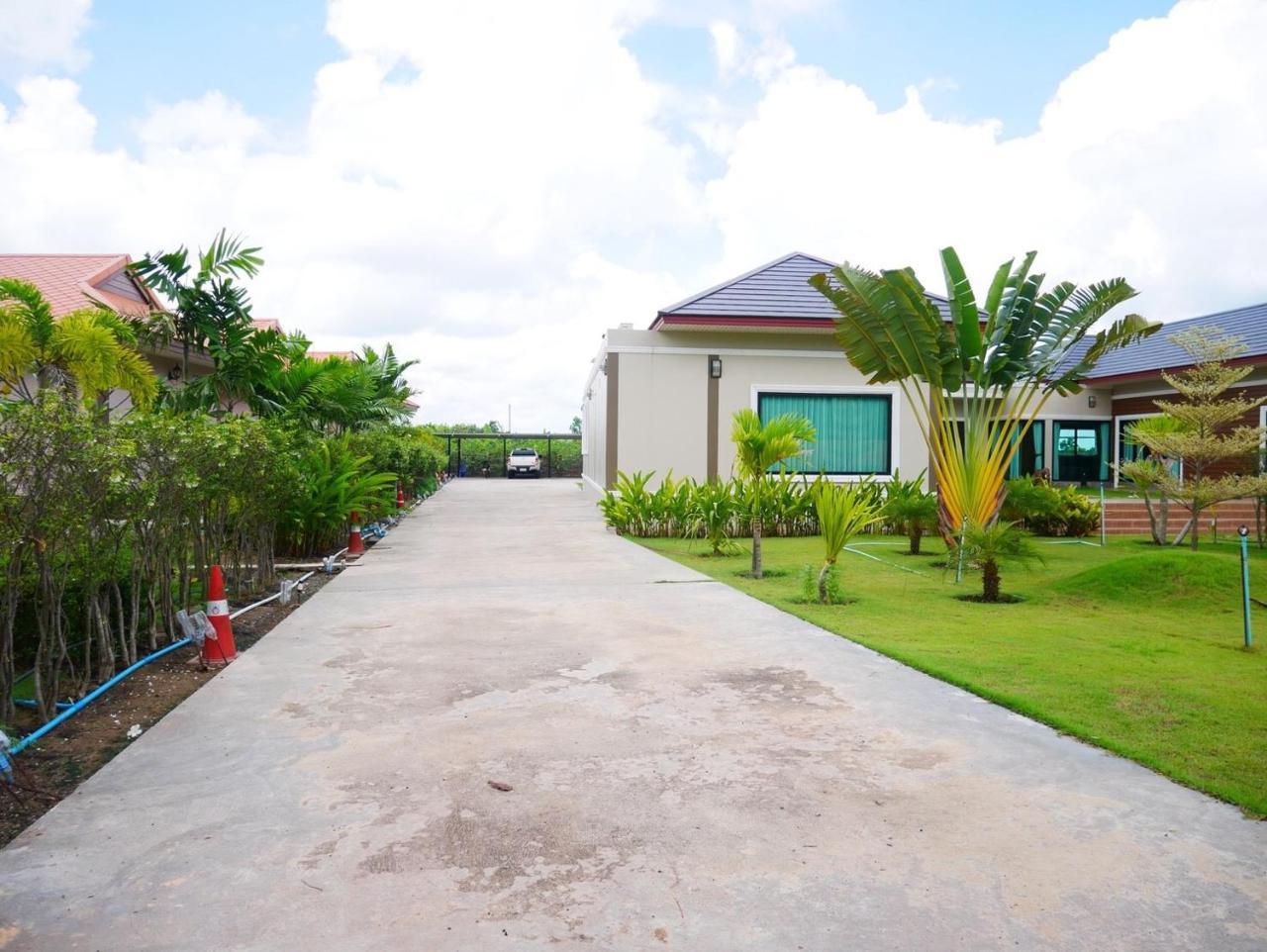 Tinna Resort Ban Nong Mai Ngam Ngoại thất bức ảnh