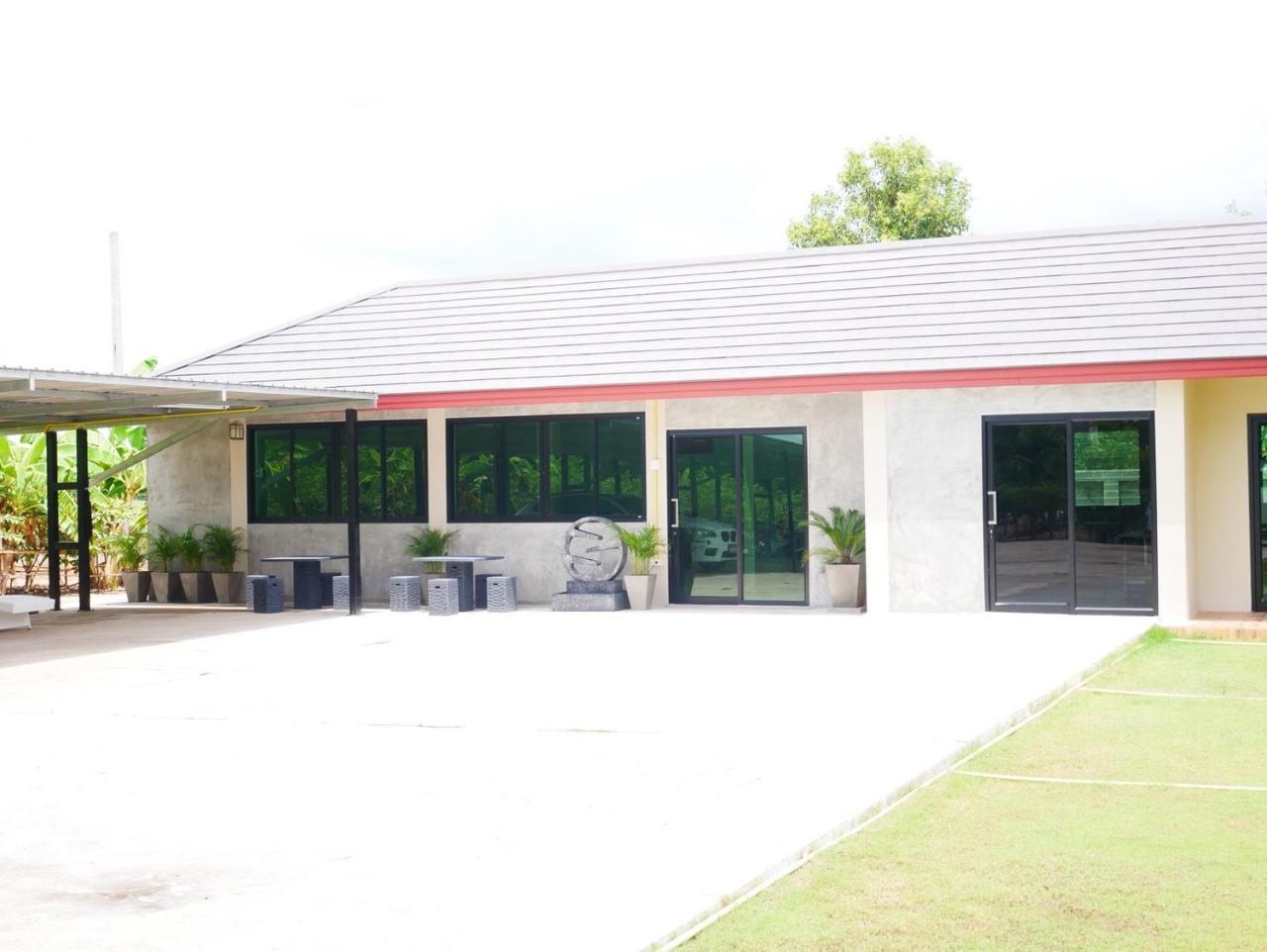 Tinna Resort Ban Nong Mai Ngam Ngoại thất bức ảnh