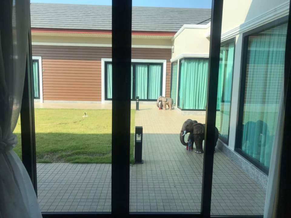 Tinna Resort Ban Nong Mai Ngam Ngoại thất bức ảnh
